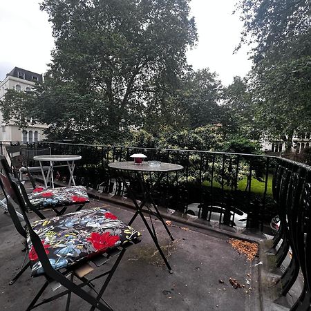Hyde Park Studio Has Private Balcony With Tranquil Garden View Лондон Екстер'єр фото
